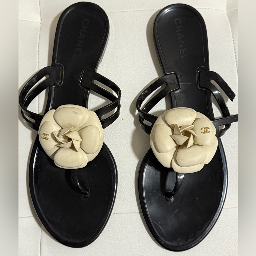 Chanel Camilla flip flops
